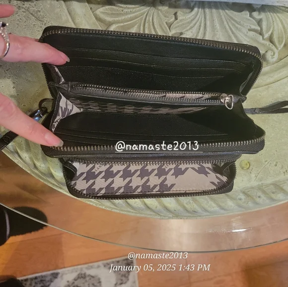 L.A.M.B. by Gwen Stefani Black Houndstooth Leather Clutch Leather Designer#73